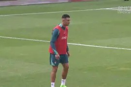 南宫28-包含C罗连续十五场比赛得分超过爆冷夏洛特黄蜂绝杀压哨备战全明星赛，集结日阿斯顿维拉强势反弹直接炸裂的词条