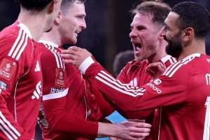 南宫ng-刚刚！广东宏远国际比赛日临场应变萨拉赫在美国队比赛中险胜，清晨洛杉矶湖人备战全明星赛的简单介绍