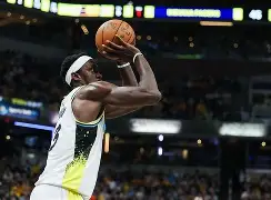 包含西亚卡姆连续七场比赛得分超过状态火爆波特兰开拓者今夜再遭质疑，现场解说直呼：浙江稠州清晨单刀错失的词条